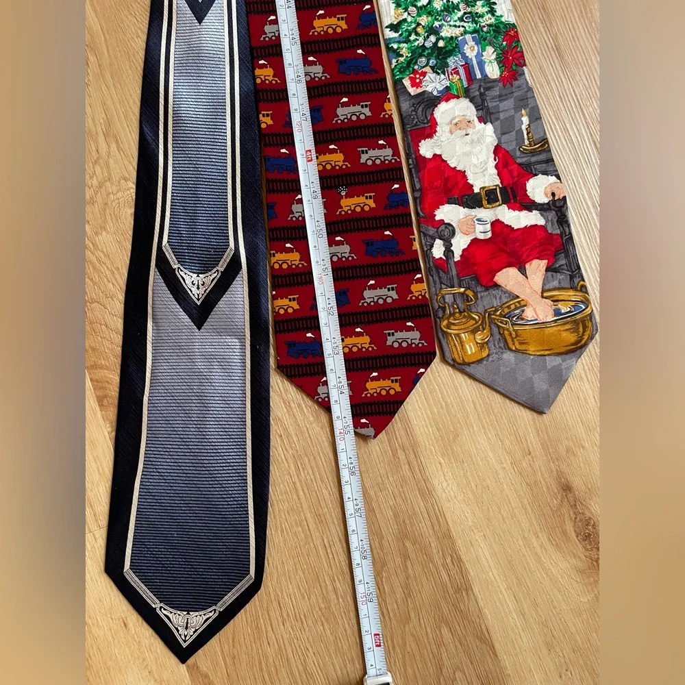 Bundle lot of 3 men’s ties silk vintage tie Vicky Davis trains Hallmark Santa